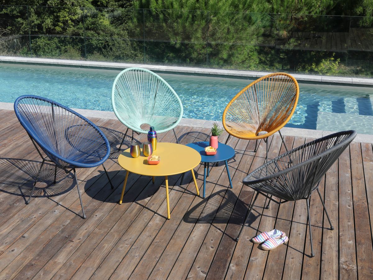 fauteuils-rio-tables-basses-o70-et-o50-rio-bleu-et-moutarde.jpg